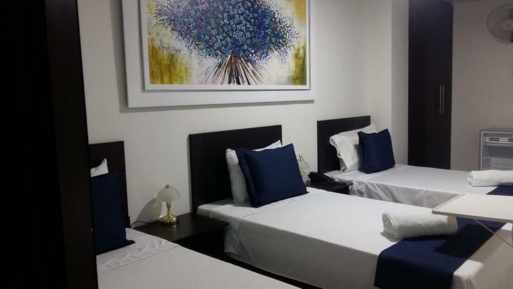 Hotel Giron Plaza Extérieur photo