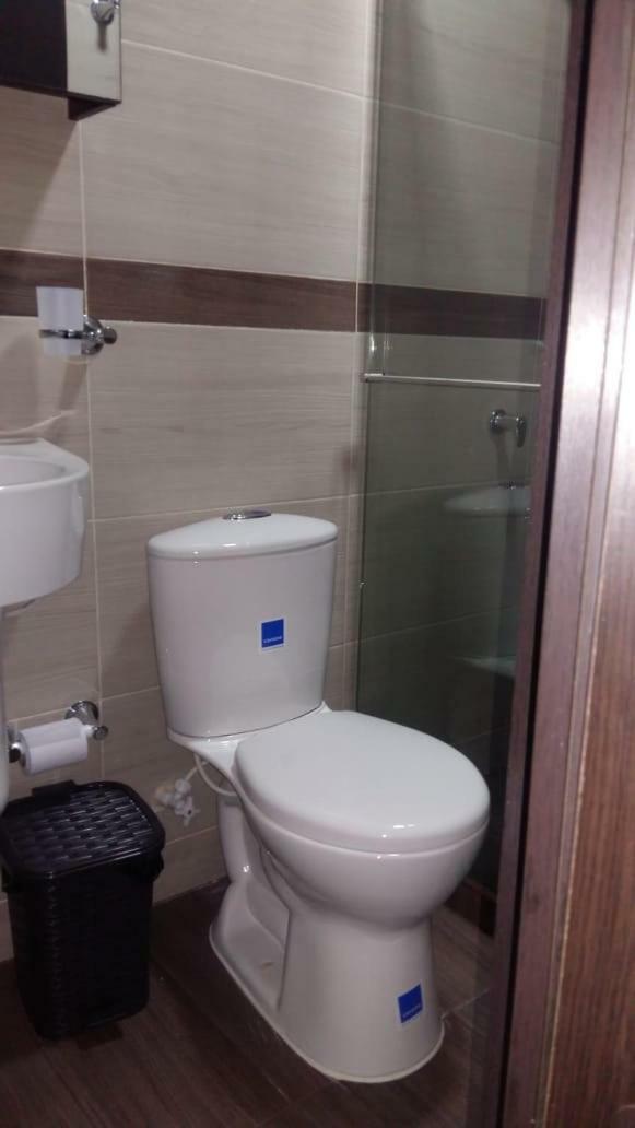 Hotel Giron Plaza Extérieur photo
